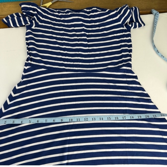 White House Black Market Off The Shoulder Striped Dress Blue White size Medium - Picture 15 of 16
